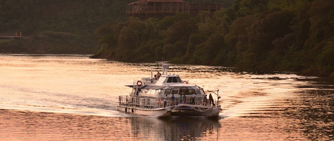 Passeio em catamara - Iguazu /  - Iemanja